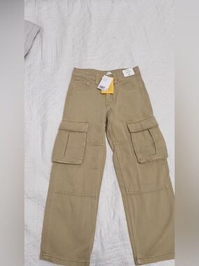 H&M Kids Cargo Pants in Khaki